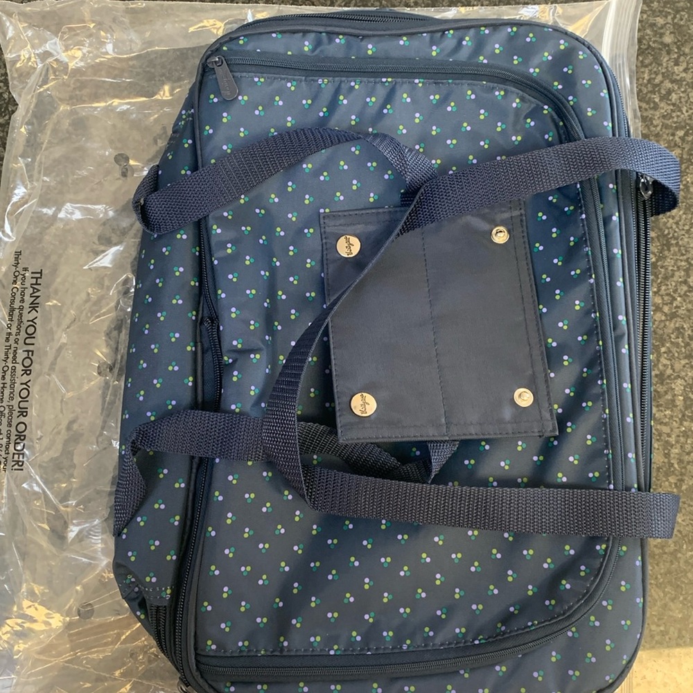 New thirty-one thermal party carry all